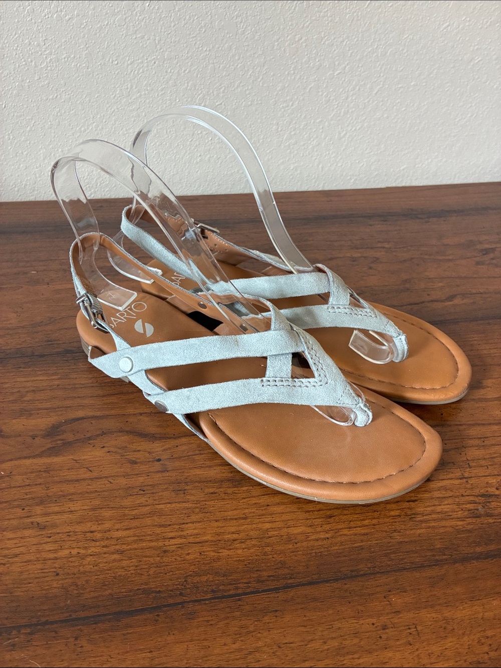FRANCO SARTO Size 7M Light Grey Gretchen Suede Leather Flat Thong Sandals Casual
